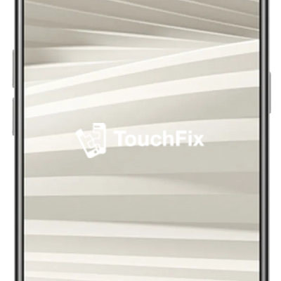Realme GT 2 smartphone met abstracte witte achtergrond en TouchFix logo